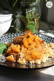 Seitan A La Marocaine Et Semoule De Couscous Aux Amandes Recette Vegan La Fee Stephanie Semoule Couscous Seitan Seitan Recette