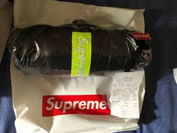 Canada goose pbi chilliwack bomber jacket. Agora Antrika A8lhtika Royxa Supreme Box Logo Hooded Sweatshirt Fw17 Black Volt