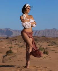 Irina Dreyt on X: Follow me now with 50% off for subscription 🎁  t.cowvCDNKnivE Only for 100 first followers !  t.cobMRYK1kZ72  X