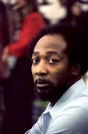 Edgar "Shake & Bake" White notices that his pictur…