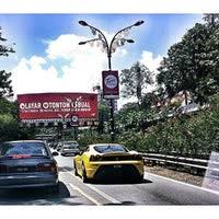 Jalan syed putra was known as lornie drive during the british administration. Jalan Syed Putra Road