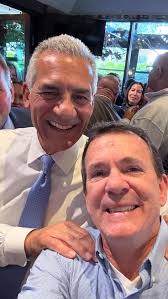 Declan O'Scanlon Jr. (@declanoscanlon) • Instagram photos and videos