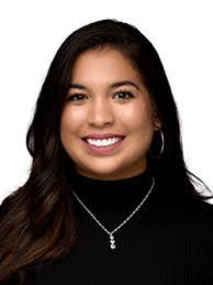 Jana Davidson's Instagram, Twitter & Facebook