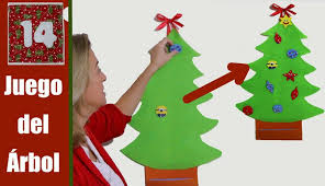 Fines de semana vacaciones dias de lluvia te damos ideas para entretener a tus hijos con juegos en familia cuando no apetece o no podemos salir de casa. Para Los Peques Arbol De Navidad Para Los Pequenos Manualidades