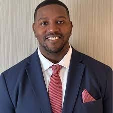 Ernest Piper's Instagram, Twitter & Facebook