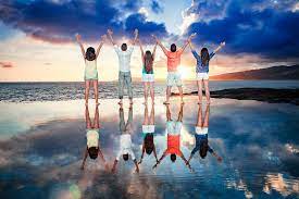 What's the best beach picture for a family? Oahu Family Beach Sunset Photography Waikiki Hawaii Oahu Pro Photography