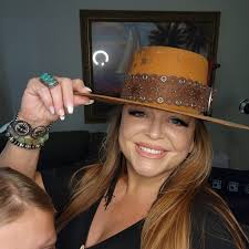 one24 boutique fashion choices for singing events