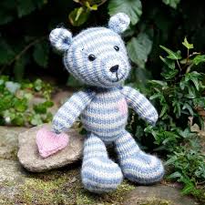 You won't be able to wait to bring him to life. Camille Knitted Teddy Anleitungen Go Handmade Hobbii De