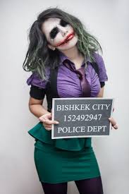 This Young Lady Does A Great Genderbent Joker Mugshot Halloween Makeup Halloween Costumes Halloween Cosplay