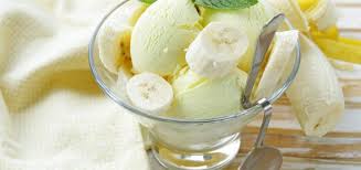 Glace A La Banane Et Yaourt Avec Thermomix Glace Banane Creme Glacee Recette Glace