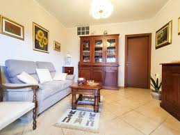 Vendita Villa a schiera in via Dori Castelfranco di Sotto. Ottimo stato,  posto auto, con balcone, riscaldamento autonomo, 130 m², rif. 117891967