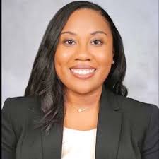 Jada Watts (@wattsyourdose)