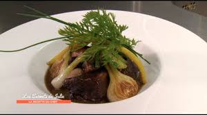 Recette Boeuf Bourguignon De Thierry Marx Les Carnets De Julie Le Boeuf Bourguignon Youtube