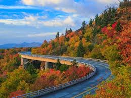 For 469 miles, the blue ridge parkway follows the ridgeline of the southern appalachians, connecting great smoky mountains national park in north carolina with virginia's shenandoah national park. Blue Ridge Parkway Blue Ridge Travel Guide