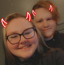 Hannah Marie Rhodes in people