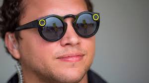 Big tech racing to replace smartphones with smart glasses