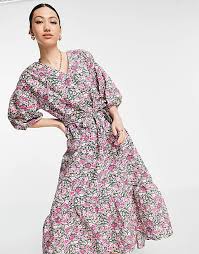 Une sélection de robe longue pour toutes les tailles et toutes vos envies shopping, à partir de 50 euros, seulement sur modalova. Mango Robe En Popeline Mi Longue A Fleurs Rose Asos