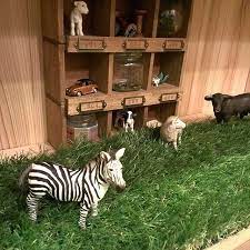 棚 シュライヒ セリア diy 人工芝 などのインテリア実例 2014 08 21 23 01 22 roomclip ルームクリップ インテリア インテリア 実例 シュライヒ