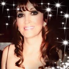 نجات همسر، یار، همراه، دوست، مشاور و‌ مشوق شش دهه زندگی‌ام بار سفر بست و  رفت. سه سال با بیماری الزهایمرز و سرطان غدد لنفاوی دست و‌ پنجه نرم کرد و‌  عاقبت