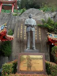 Lim goh tong was a prominent rich malaysian chinese businessman and the founder of genting highlands. Chin Swee Temple Proud Of Lim Goh Tong