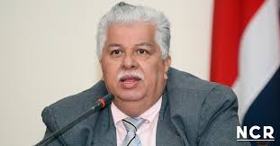 Exministro de la Presidencia recibió por error ₡4.6 millones en plus  salarial