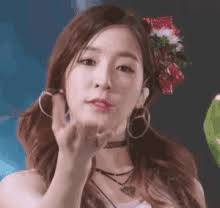 Stephanie Hwang GIFs