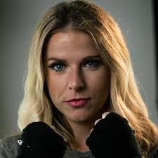 Jodi Marks's Instagram, Twitter & Facebook