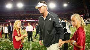 He married layla kiffin in 2004 and he has two daughters, landry and pressley, and a son, monte. Lane Layla Kiffin Confirm They Re Getting Divorced Sporting News