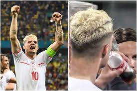 Futbollisti me prejardhje shqiptare, granit xhaka, është kualifikuar me zvicrën në çerekfinale të xhaka gjatë një ndeshjes është kapur nga kamaret duke pirë coca cola, kurse cristiano ronaldo në. Fxut0ka93fjobm