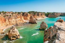 Oeiras is 15 minutes by train from the lisbon central cais do. Best Of Portugal From Porto To Algarve 8 Days Kimkim