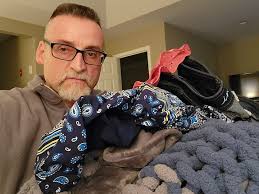 Knee recovery: from dependent to "do it all" guy