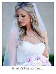Romantic Bridal Hair Half Up Half Down Loose Curls With Veil Hairstyle By Kristy S Des Romantic Wedding Hair Wedding Hairstyles With Veil Wedding Hair Colors