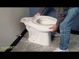 Toilet repair leak between tank and bowl full tutorial you can find and buy your toilet rebuild kits here does your toilet's tank refill automatically randomly? How To Fix A Leaky Toilet For Dummies Youtube