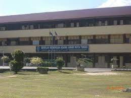 Pada tahun 1991 dan pada tahun 2001 sekolah ini telah ditukar kepada nama sekolah menengah agama darul ulum.sekolah ini telah didaftarkan di bawah jabatan agama johor dan kementerian pelajaran malaysia. Sekolah Menengah Agama Arab Kota Tinggi Johor Fotos Facebook