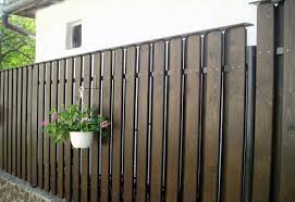 из чего можно сделать забор на даче своими руками Derevyannyj Zabor Na Dache Svoimi Rukami Foto Chertezhi V 2020 G Derevyannye Zabory Sadovye Ograzhdeniya Paneli Zabora