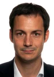 Alexander was daarvoor vicepremier en minister van financiën en ontwikkelingssamenwerking in de federale regering. Alexander De Croo Auteur De L Ere De La Femme Babelio