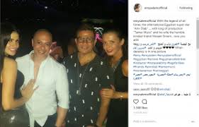 وأكد المصدر لـ صدى البلد إن عمرو دياب وإيمي. Ø´Ø§Ù‡Ø¯ÙˆØ§ Ø¥ÙŠÙ…ÙŠ Ø³Ø§Ù„Ù… ØªØºØ§Ø²Ù„ Ø¹Ù…Ø±Ùˆ Ø¯ÙŠØ§Ø¨ ÙÙ‰ Ø­Ø¶ÙˆØ± Ø¯ÙŠÙ†Ø§ Ø§Ù„Ø´Ø±Ø¨ÙŠÙ†Ù‰ ÙˆÙƒØ§Ù„Ø© Ø®Ø¨Ø± Ø§Ù„ÙÙ„Ø³Ø·ÙŠÙ†ÙŠØ© Ù„Ù„ØµØ­Ø§ÙØ©