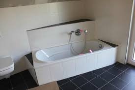 Wannenträger bestehen aus hartschaum oder styropor und. Badewanne Einbauen