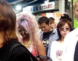 Gyaru: The Brazen Fashion Rebellion of 90s Japan - Unseen Japan