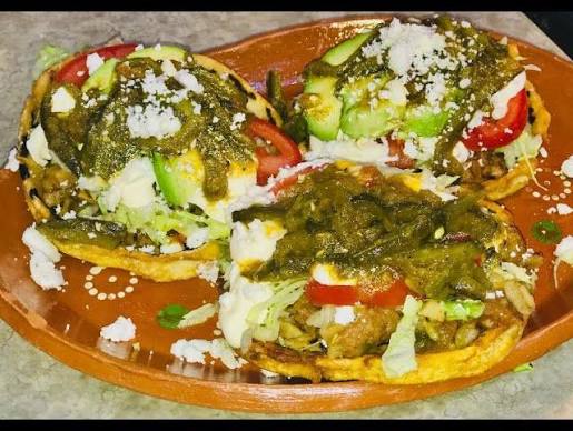 Sopes con guisado
