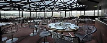Restaurants Les Ombres 24 Quai Branly 75007 Paris Www Lesombres Restaurant Com Quai Branly Museum Quai Branly Branly