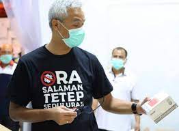 Dia mengimbau semua orang yang keluar harus menggunakan masker. Strategi Mantul Ganjar Pranowo Habisi Para Penimbun Masker Opini Indonesia Seword