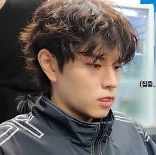 Best AI Chat Character Willow Wolf: Explore Profiles & User  comment|Polybuzz AI Chat