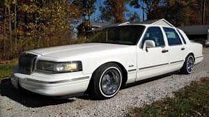 The used 1997 lincoln town car is offered in the following submodels: 1997 Lincoln Town Car Lowrider For Sale In Medina Oh Classiccarsbay Com