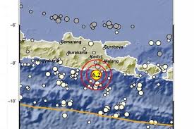 Kendati lokasi gempa bumi ini berada di laut, tetapi hasil pemodelan bmkg tidak menunjukkan adanya potensi tsunami. Cxyxyh7vobtz5m