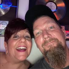 What red flags let you know you're in a bad neighborhood?