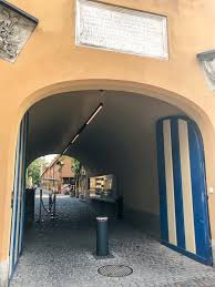 Haustiere sind nicht erlaubt, balkon und/oder terrasse vorhandwannenbad, balkon, bettwäsche, doppelbett, einbauküche. Wohnen Fur Eine Jahresmiete Von 0 88 Euro Fuggerei In Augsburg