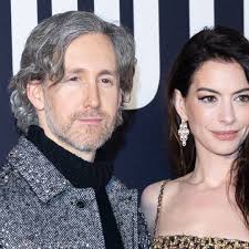 Anne Hathaway's romantic history: from Italian con man to husband Adam  Shulman