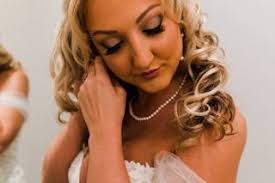 Lashes & Lace Reviews