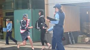 パンチラ】Berryz工房の熊井友理奈が1日警察署長で超高画質パンチラ！【画像42枚】 